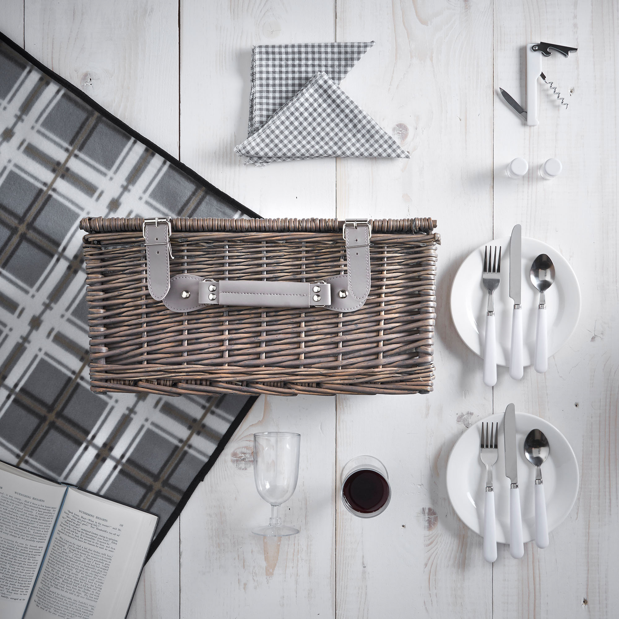 VonShef Deluxe Picnic Basket , Service for 2 & Reviews Wayfair Canada