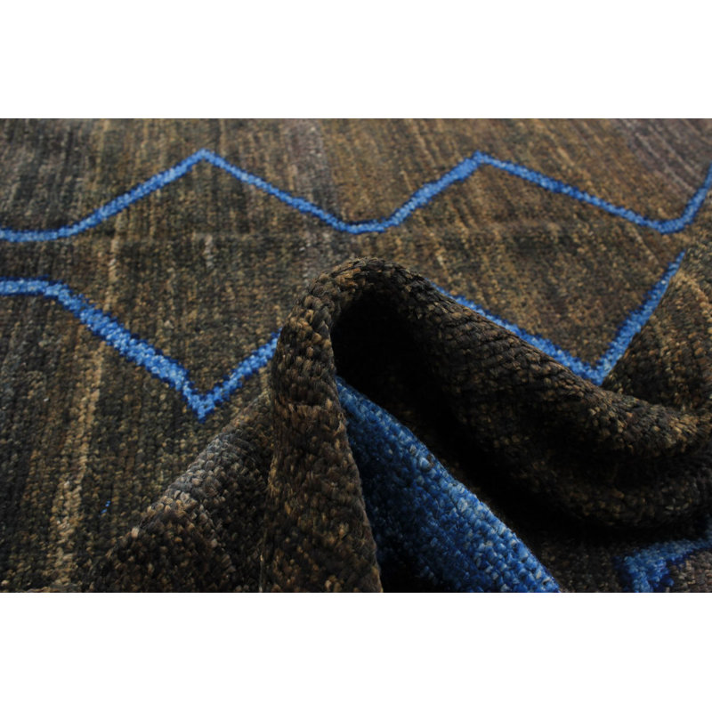 Tapis unique en laine noué à la main noir / bleu / rose 6 pi 7 po x 9 pi années 2010 Anell