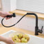 Robinet de cuisine noir mat avec robinet escamotable - Aspect contemporain pour évier, robinet d'évier de bar, design moderne, facile à utiliser