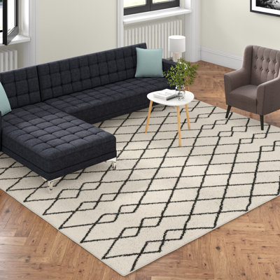 Kristin Geometric Area Rug
