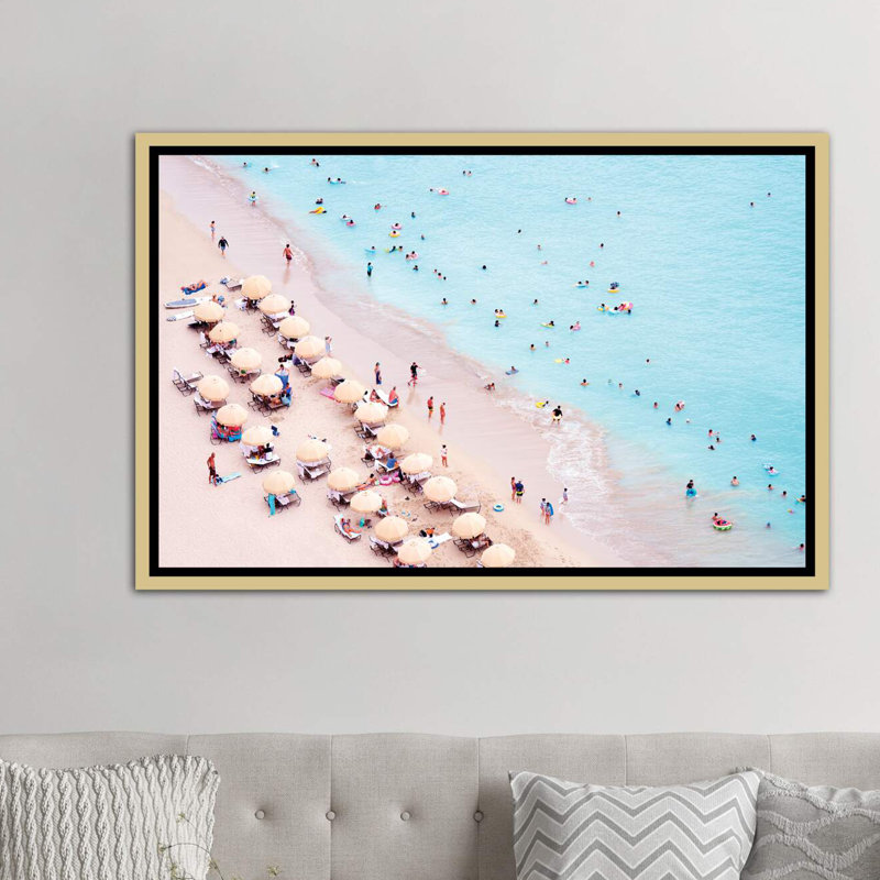 Photographie « waikiki beach », Toile encadrée d'or, H 18 po x l 26 po x P 1,5 po