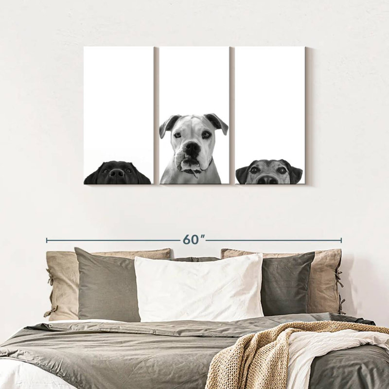 «Curious Dogs», reproduction sur toile, H 28 po x l 45 po x P 1,25 po