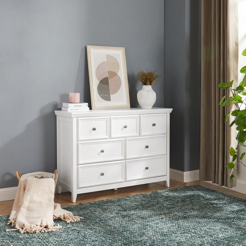 Commode polyvalente à 7 tiroirs pour organiser et coiffer les espaces de vie
