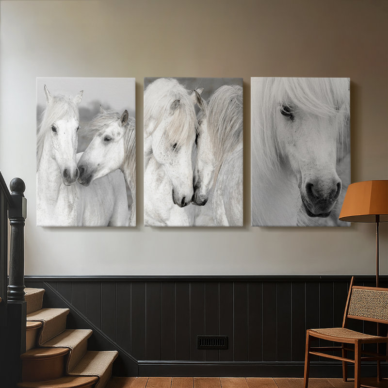 Affection I - Toile tendue avec châssis sur mesure - 3 pièces, 60" H x 120" W