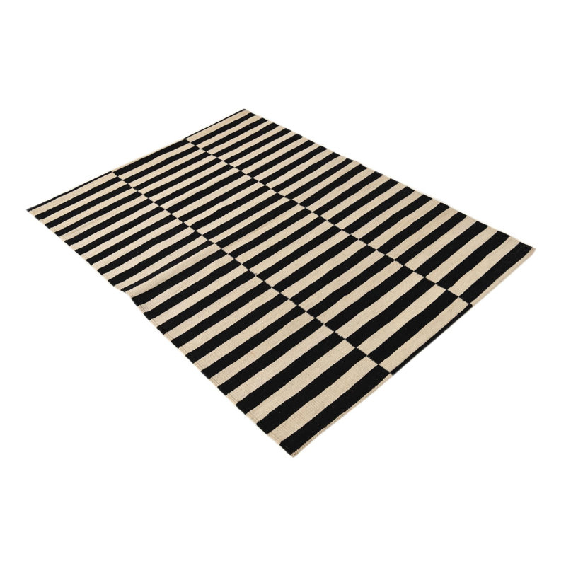 Tapis noir et blanc 3x5 Petrella