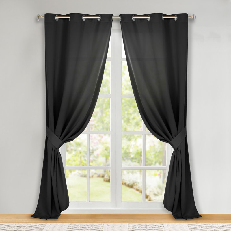 Paire de rideaux obscurcissant avec œillets Millendon, Noir, L 52 po x L 72 po