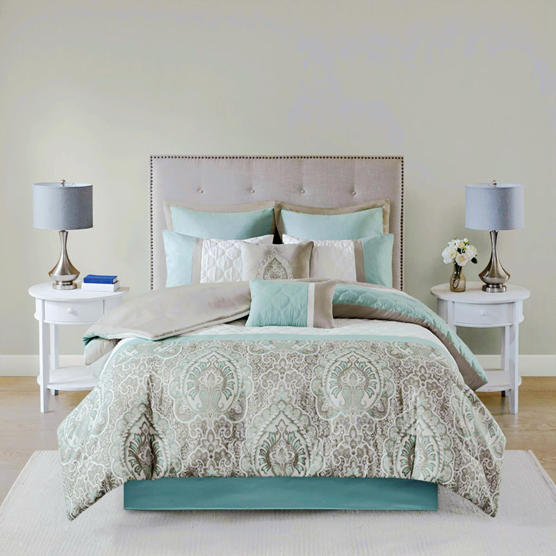 Polyester Comforter, California King Comforter + 4 Pillowcases, Seafoam Abstract