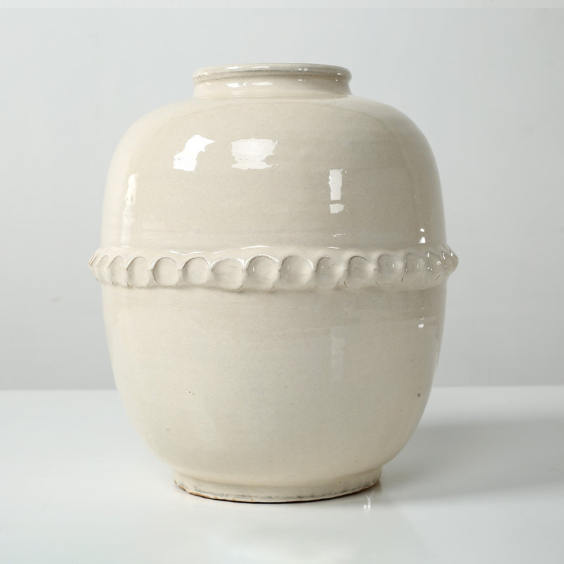 Env. Vase en céramique avec dentelle 12 "High Off