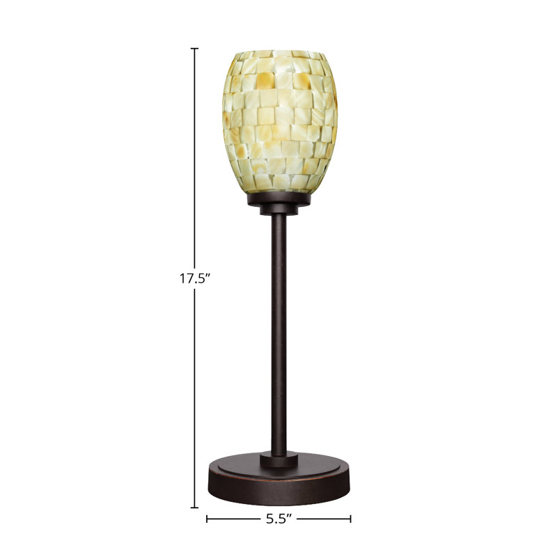 Lampe d'appoint Lannah montrée en finition granit foncé avec verre de coquille glacé ivoire de 5 po