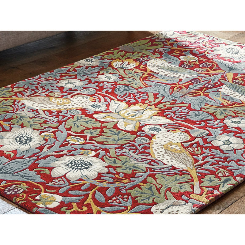 Wool Floral Area Rug in Red, Rectangle 4'7" x 6'7"