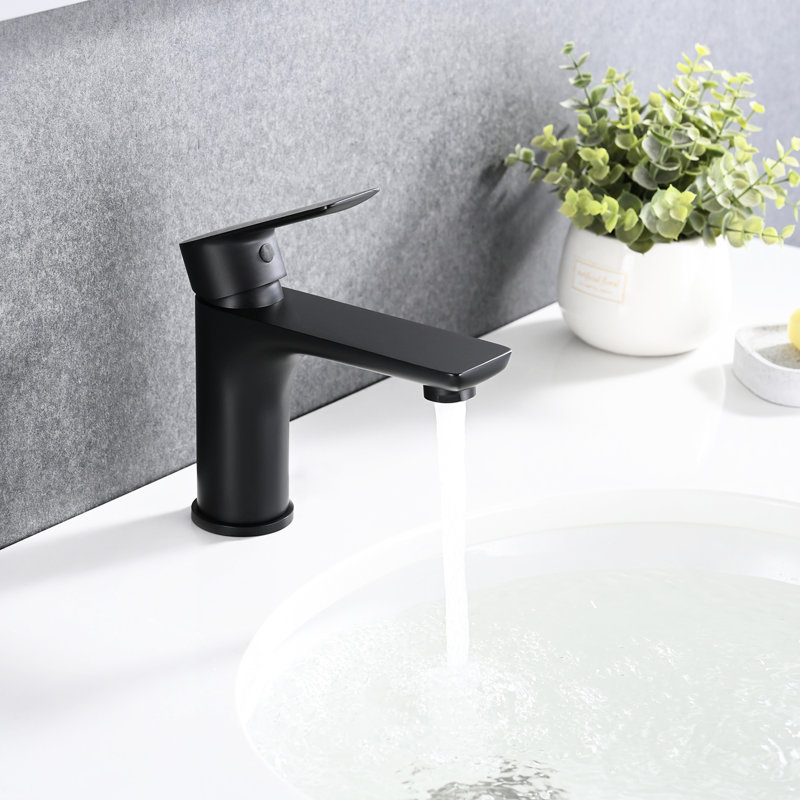 Robinet de lavabo de salle de bain moderne en noir mat, poignée simple, laiton supérieur, trou, valve à disque en céramique, robinet de lavabo noir à eau froide et chaude personnalisable, fabrication en laiton robuste, montage sur trou