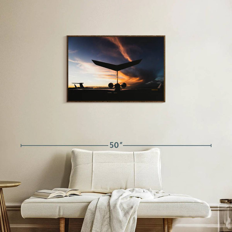 Silhouette d'un jet privé, Cadre flottant noyer, 31 po x 21 po