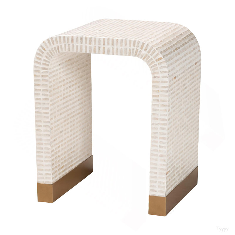 Table de bout en nacre de Capiz côtière beige et blanche