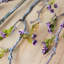 Ornements de fleurs simulées