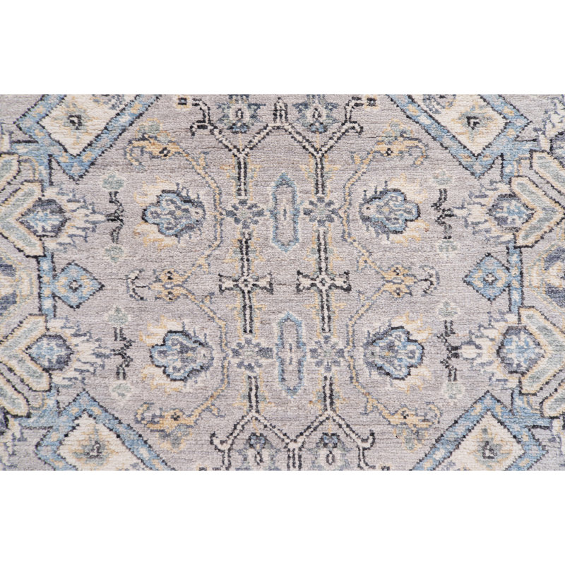 Tapis gris clair noué à la main de haute qualité