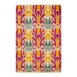 Tapis unique ivoire / rose / jaune / vert noué à la main de style moderne vaudois 4 pi x 5 pi 10 po