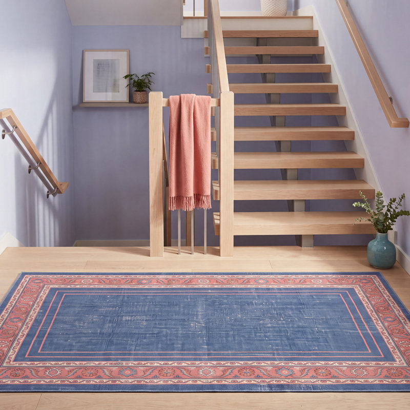 Tapis Whitfield moderne minimaliste à bordure géométrique turquoise, rose et crème, lavable à la machine, antidérapant, à poils courts, pour intérieur et extérieur, adapté aux animaux domestiques, idéal pour le salon, la chambre, la salle à manger, l'entrée, le corridor ou le bureau.