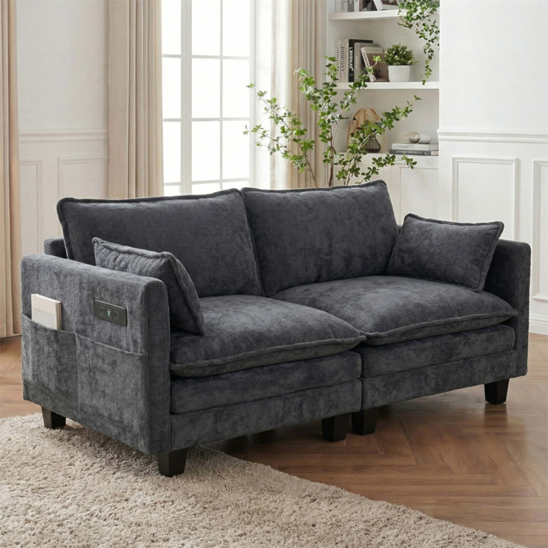 Causeuse moderne en chenille noire avec deux ports de charge USB et poches latérales, canapé compact à 2 places pour les petits espaces, les appartements et les bureaux