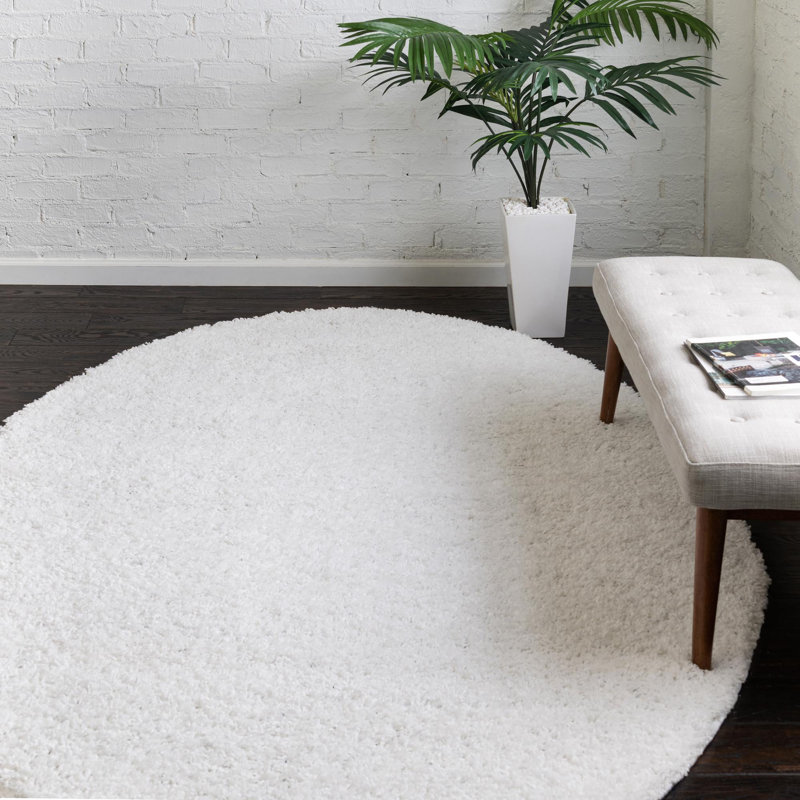 Tapis blanc neige , Ovale 5 pi x 8 pi