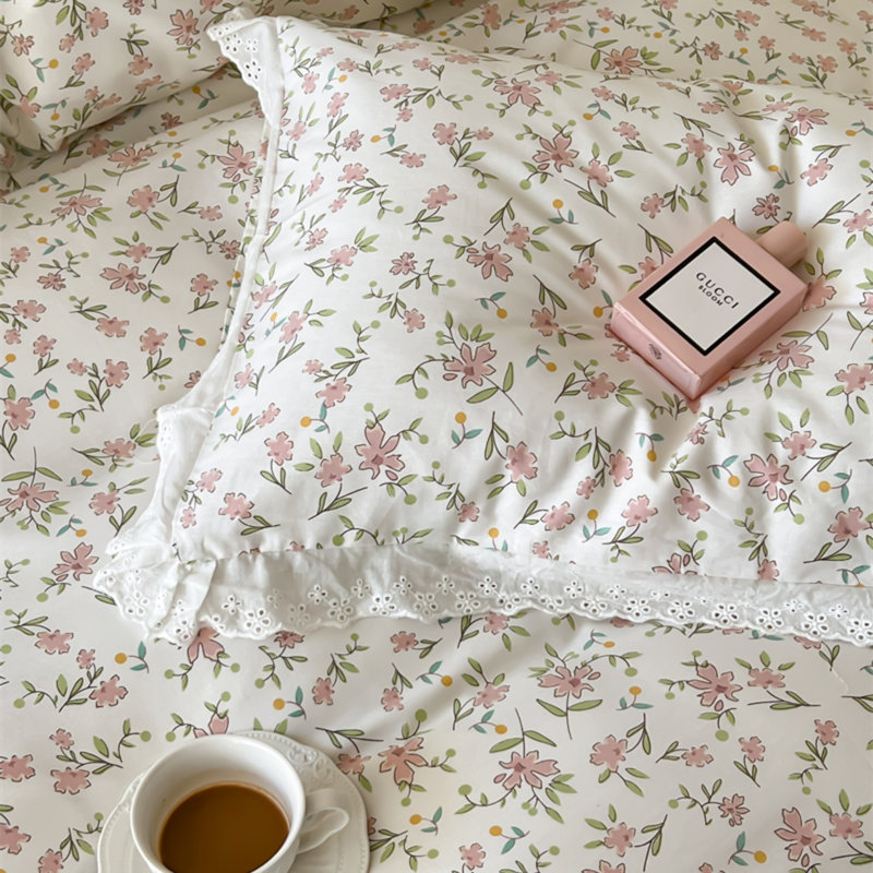 Muti-Floral Pattern Ruffle Laced Cotton Duvet Cover Set, Queen Duvet Cover + 2 Standard Pillowcases, Purple/White Floral