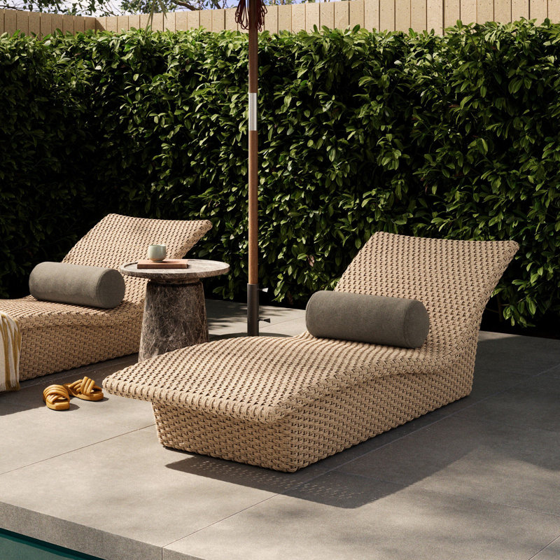 Quinta Outdoor Chaise Lounge