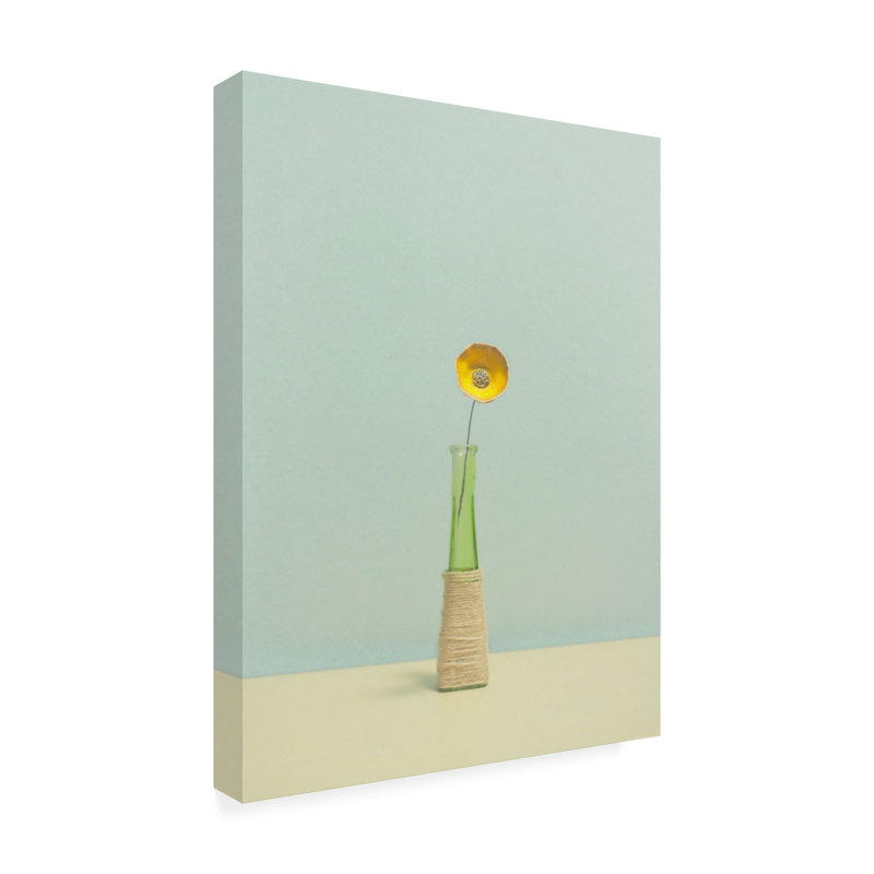 Lech Radecki  Flower Canvas Art, L 18 po x H 24 po