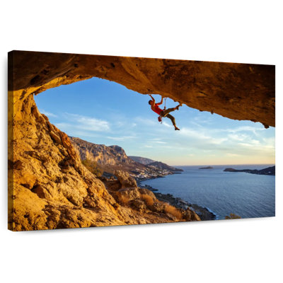 Sireci Overhanging Cave Climbing