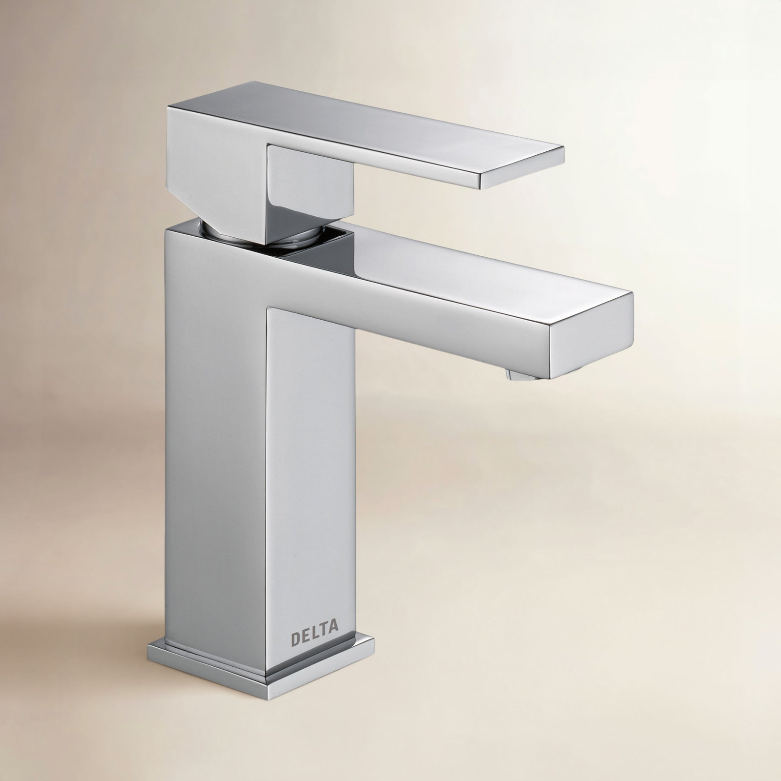 Modern Single-Handle Bathroom Faucet with Drain, Chrome