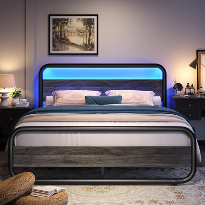 Structure de lit en métal avec tête et pied de lit à DEL, structure de lit plateforme industrielle en bois robuste avec rangement sous le lit, sans bruit, aucun sommier tapissier requis