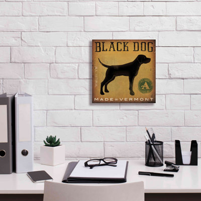 «Black Dog At Show V2» par Ryan Fowler