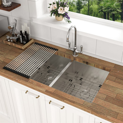 16 Gauge Stainless Steel 33X19 Inch Undermount Double Bowl Kitchen Sink (60/40) With 9 Inch Deep Sink