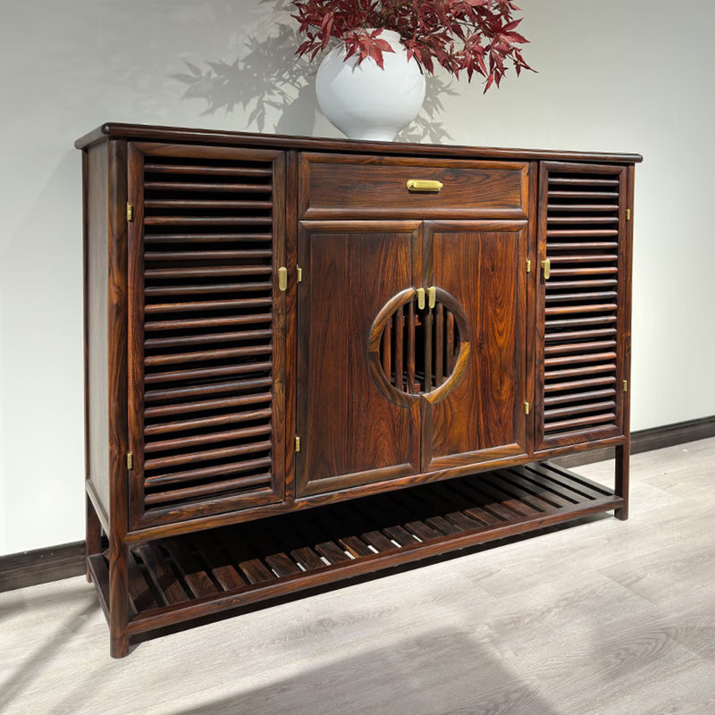 Large capacity storage shoe cabinet