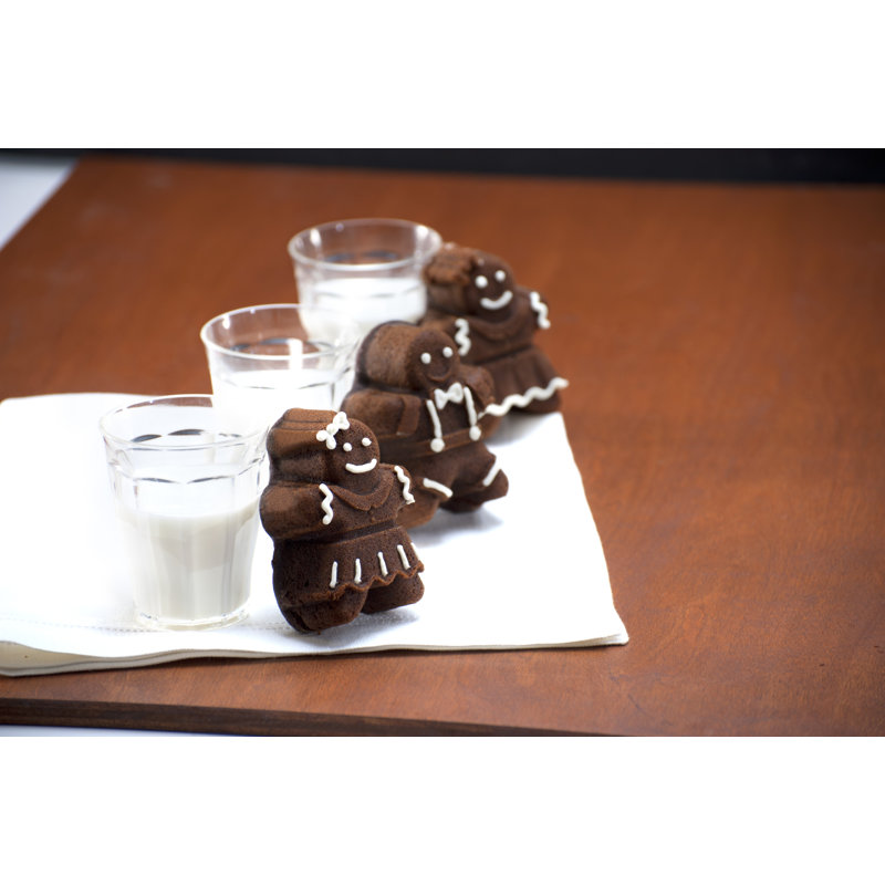 Nordic Ware Gingerbread Kids Cakelet Pan