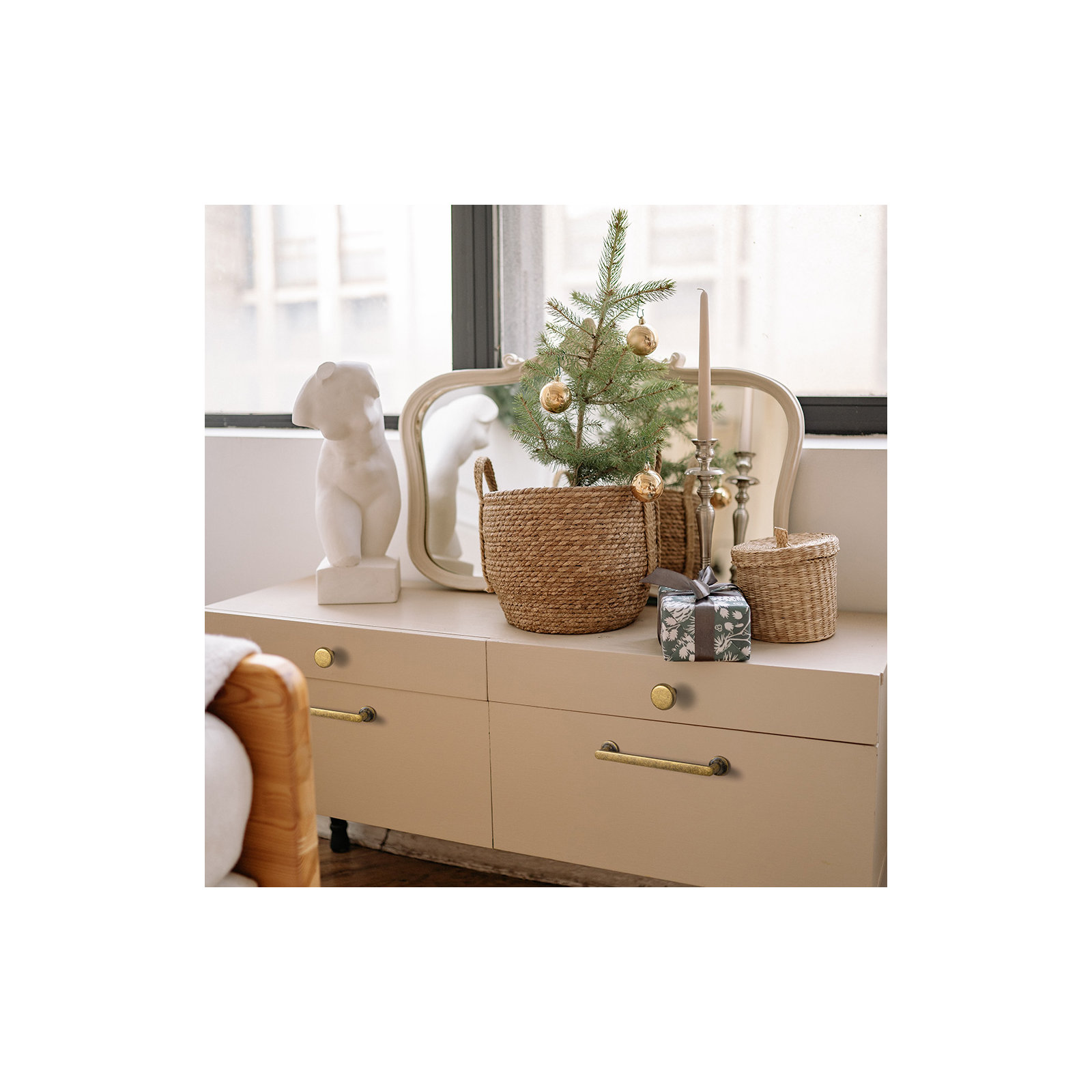 Circle Knob Knob, Antique Brass