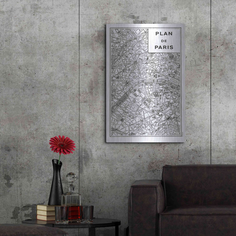 «Inverted Paris Map» par Sue Schlabach, H 36 po x l 24 po