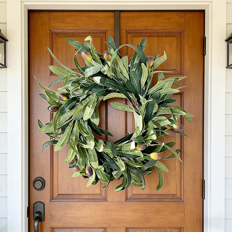 Plastic 30cm Wreath