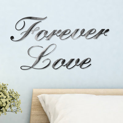 Décoration murale toujours love