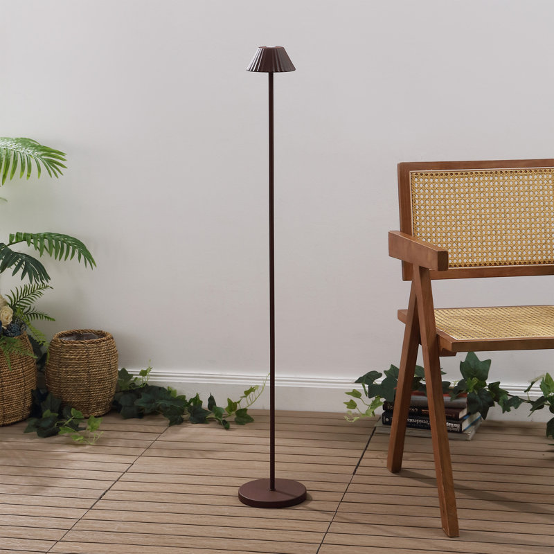 Lampe sur pied à abat-jour pliable en fer pliable à intensité réglable d'intérieur / d'extérieur 44 po Mallory, Brun