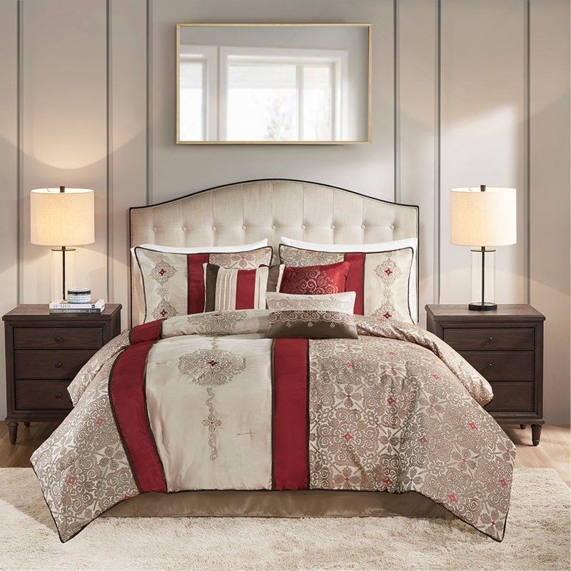Ensemble d'édredon en jacquard avec coussins décoratifs 7 pièces Cal King