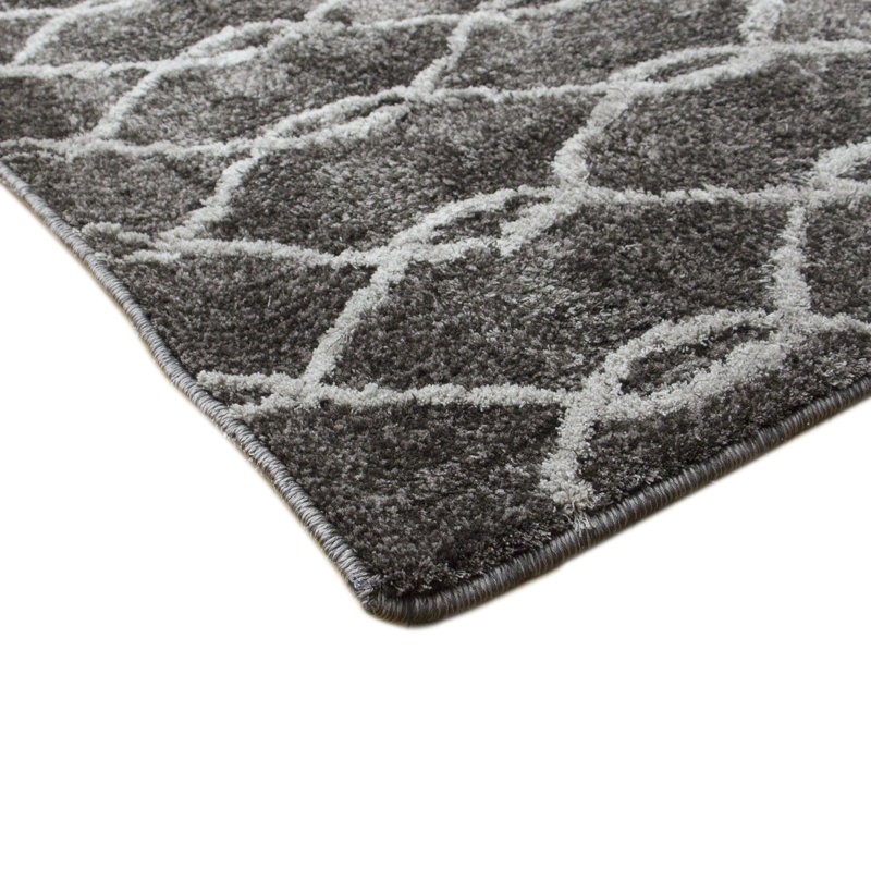 Tapis géométrique gris / ivoire tissé à la machine, Rectangle de 5 pi x 8 pi