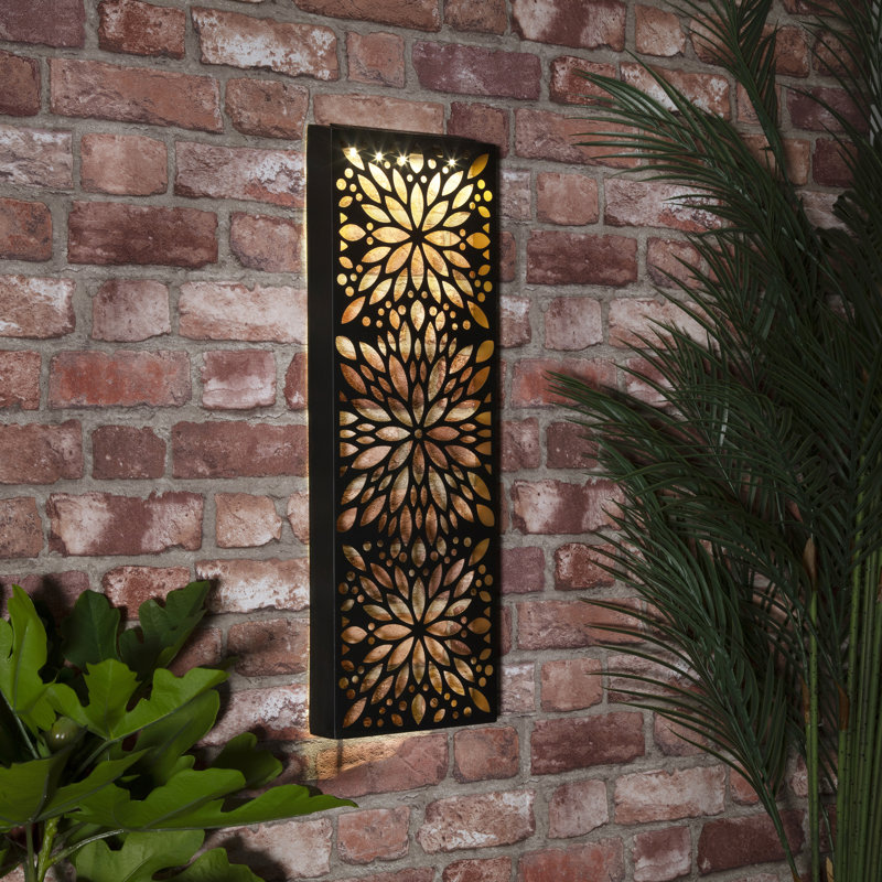 Metal Plants & Flowers Wall Decor