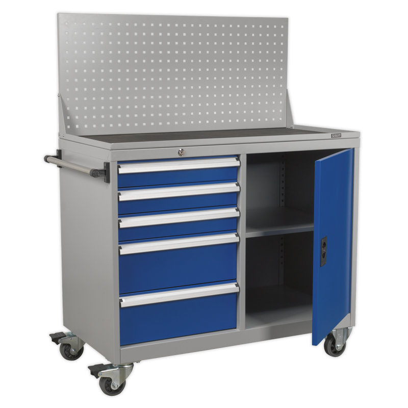 Metal Single Storage Cabinet ( 145cm H x 117cm W x 58cm D)