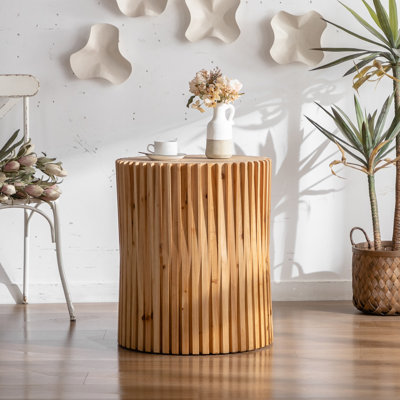 Table d'appoint cylindrique de style rétro avec motif en relief vertical, idéale pour le salon, le bureau et la salle à manger