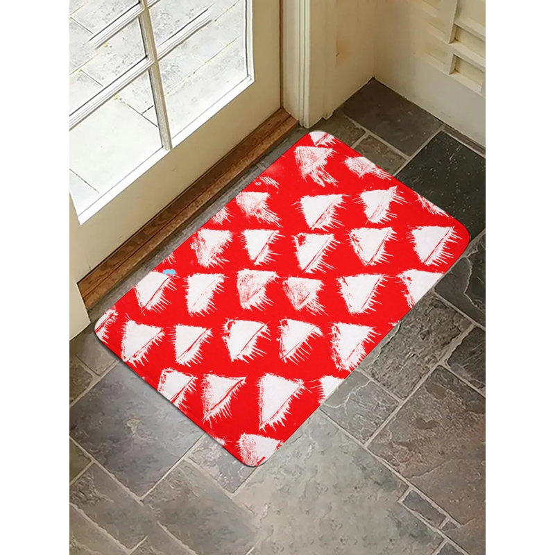 Triangle Pattern Bath Rug, 16 X 24
