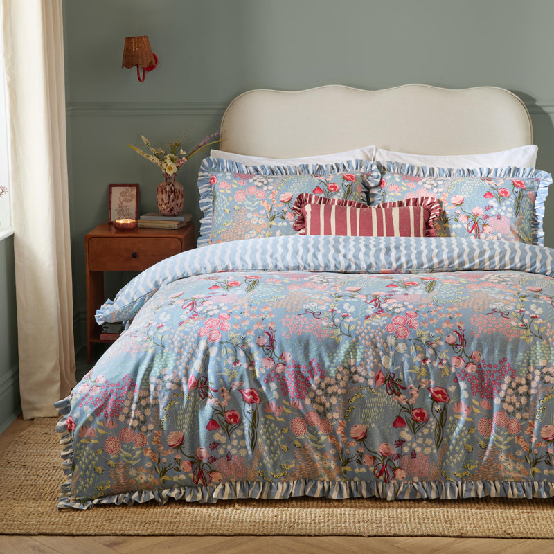 Gardenia Cotton Blend Duvet Cover Set, King Duvet Cover + 2 Standard Pillowcases