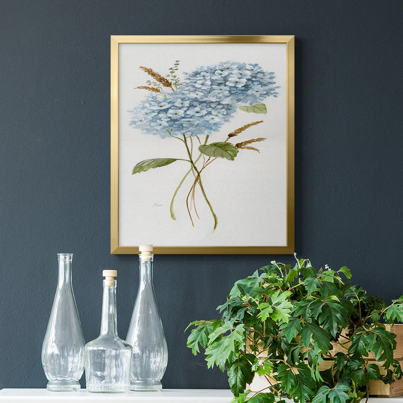 Petite hortensia bleue I, toile encadrée de qualité supérieure - prête à être accrochée, Cadre doré, H 20 po x l 16 po
