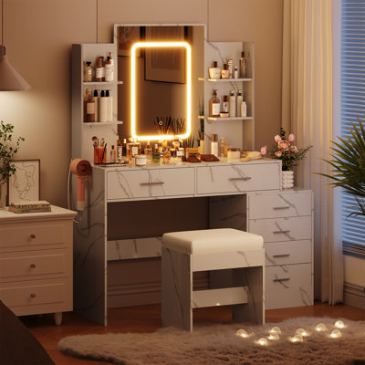 Bureau de maquillage, petite coiffeuse avec miroir lumineux, station de charge et tabouret rembourré, coiffeuse blanche moderne