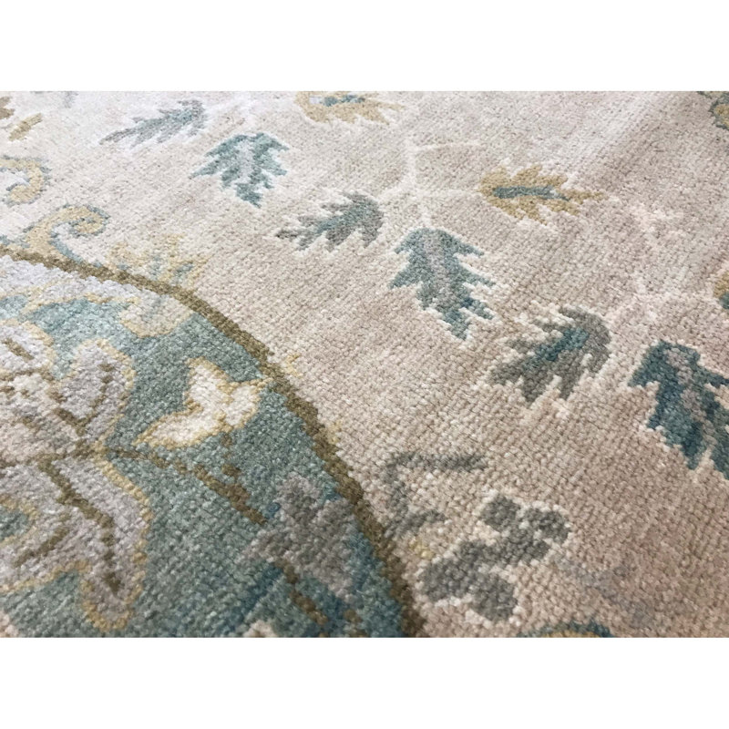 Tapis beige noué à la main de haute qualité