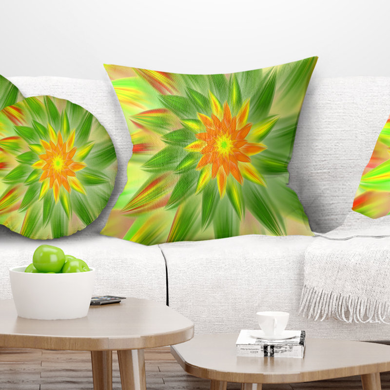 «Dancing Green Fractal Flower» - coussin à imprimé floral, 16 po x 1 po, Coussin décoratif