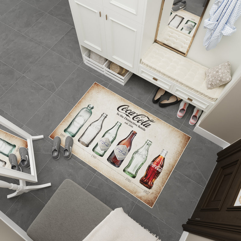 Tapis antidérapant Coca-Cola, Rectangle 3 pi 3 po x 5 pi